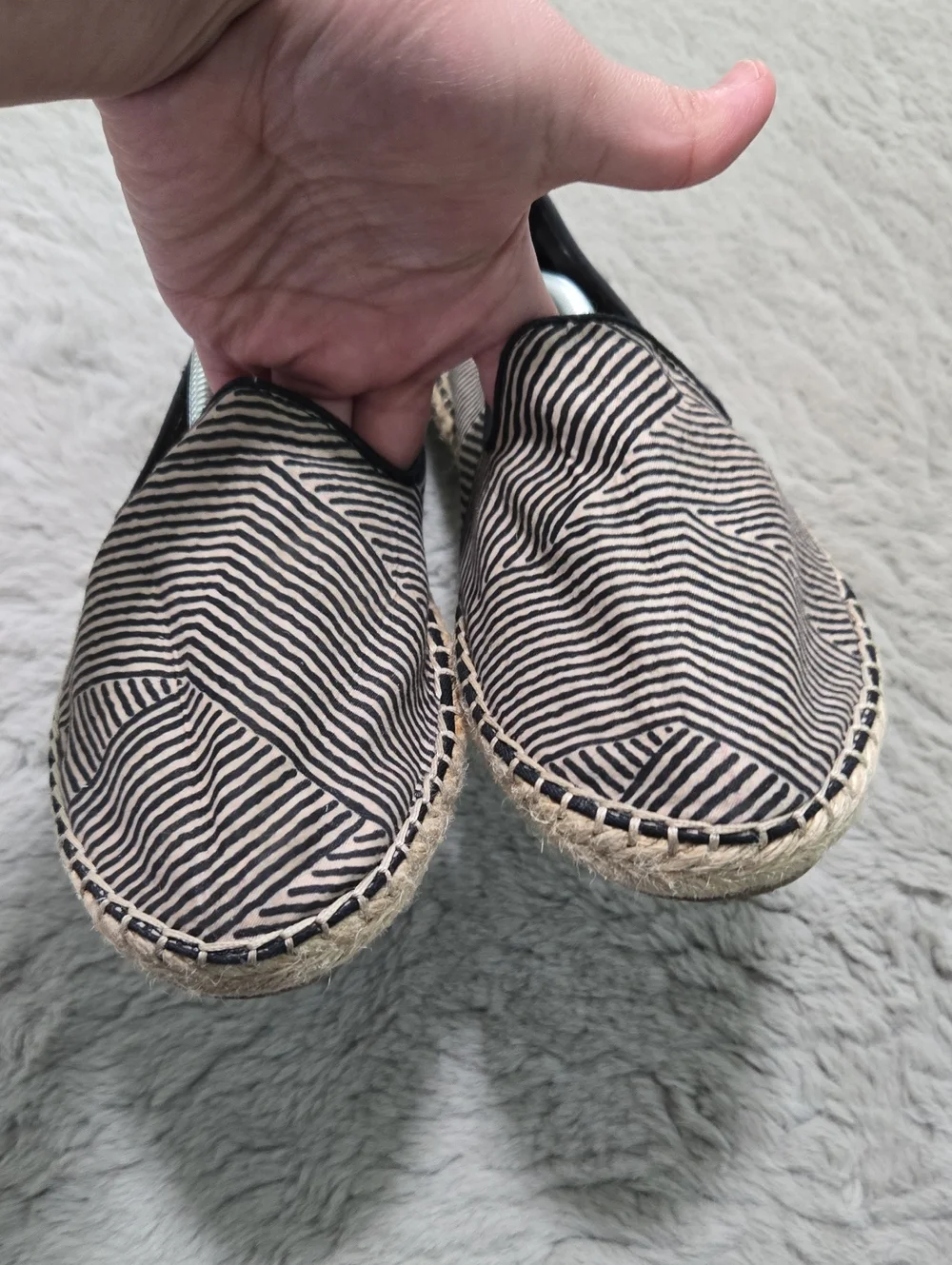DV Dolce Vita espadrilles slides slip ons size 8.5